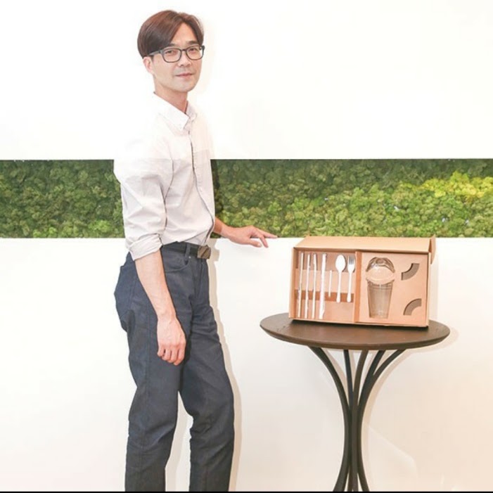 Prf. Dr. Sung Yeon Hwang /황성연